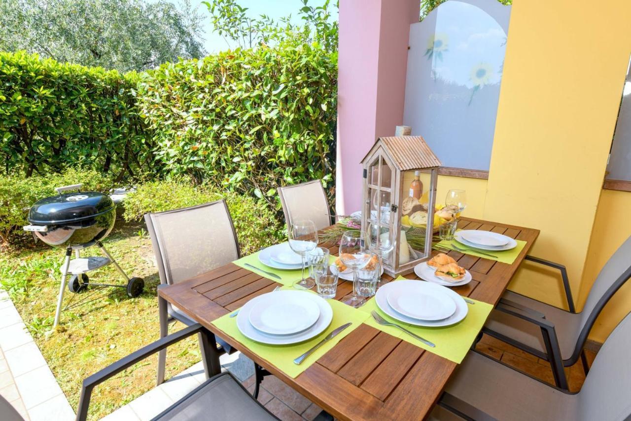 Casa Delisa Villa มาแนร์บา เดล การ์ดา ภายนอก รูปภาพ